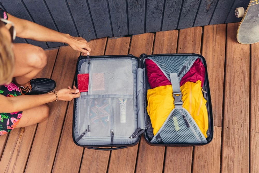 Gregory Quadro Pro 22" Hardcase Wheeled Luggage - Image 13